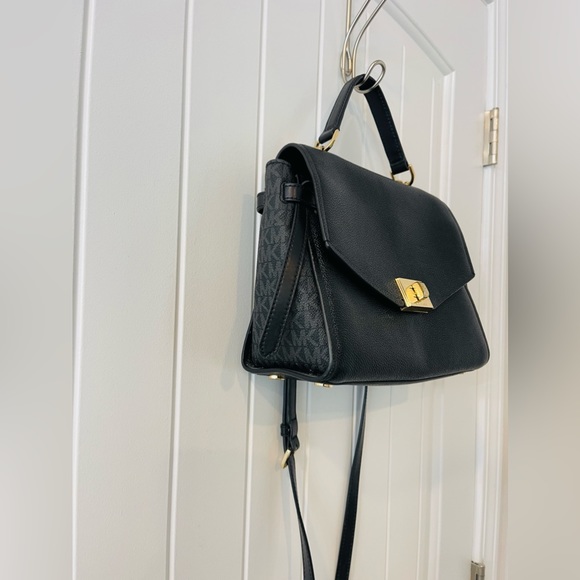 Michael Kors Black Logo Satchel - Picture 4 of 12